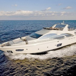 motoryacht charter